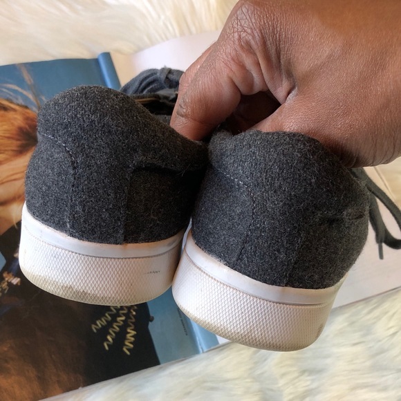 Franco Sarto Stephanie Gray Ruffle Sneakers 10M - Picture 4 of 12